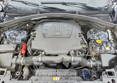 2018 Land Rover Range Rover Velar Se z USA, uszkodzony, nr VIN SALYC2RV8JA701121